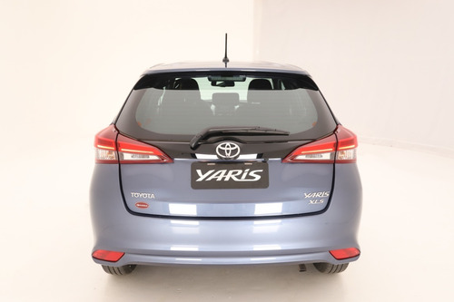 Imagen 5 de 15 de Toyota Yaris Xls M/t 5p