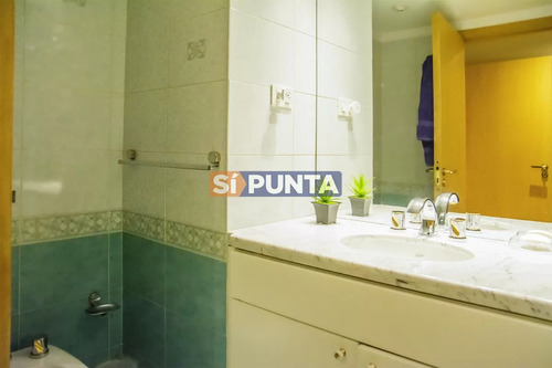 Departamento En Venta De 3 Dormitorios En Torre Nueva York.