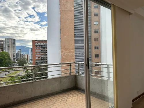 Apartamento En Venta En Los Balsos. Cod V776098