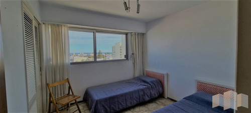 Imagen 9 de 22 de Apartamento En Peninsula, 3 Dormitorios *