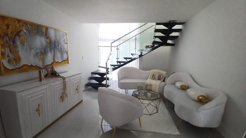 Hermoso Penthouse En Alquiler En San Francisco De Macorís 