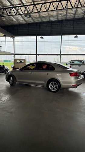 Volkswagen Vento 2.5 Luxury 170cv