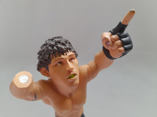 Muñeco - Figura Coleccion Ufc Diego Sanchez (Usado)