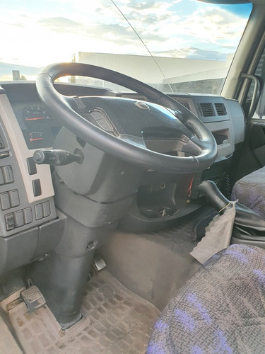Imagem 6 de 8 de Volvo Vm 270