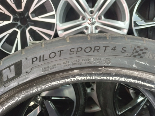 Pneu Michelin Pilot Sport 4s Performance 265/35/20 Usado (Usado)