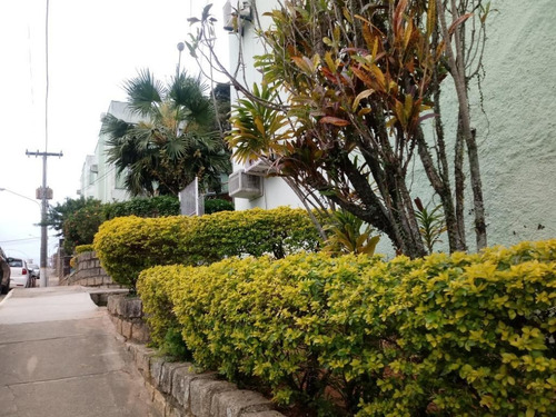 Imagem 21 de 23 de Apartamento Com 2 Dormitórios E Linda Cozinha No Jardim Atlântico - Ap5526