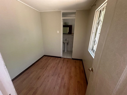 Casa En Venta De 4 Dorm. 3 Baños En Concepción