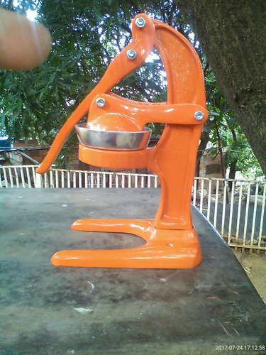 Imagen 1 de 4 de Exprimidor Industrial Pequeño De Naranjas # 1
