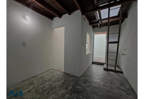 Casa Unifamiliar En Venta Aures # 1(mls#249011)