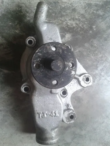 Bomba De Agua Jeep 508 Baja (Usado)