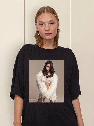 Remera Unisex Emilia Mernes Gq White Personalizada Algodón