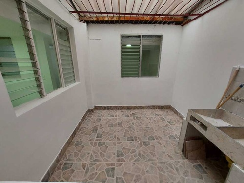 Imagen 8 de 30 de Se Vende 1 Piso Sala Garage En Santa Ana A Una Cuadra De La Salle