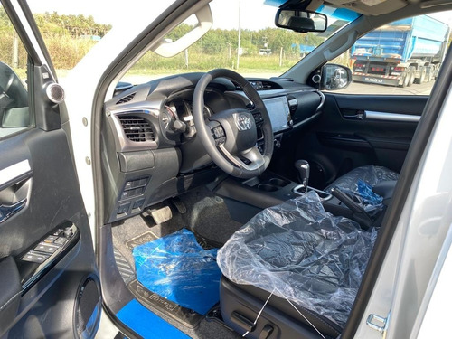 Imagen 8 de 8 de Toyota Hilux Srx 4x2 A/t 0km - 2022 Disponible