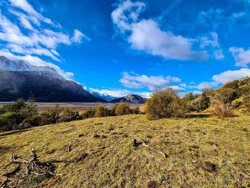 Sitio En Venta En Cerro Castillo / Carretera Austral