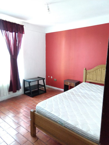 Amplia Casa En Venta 3d 2b