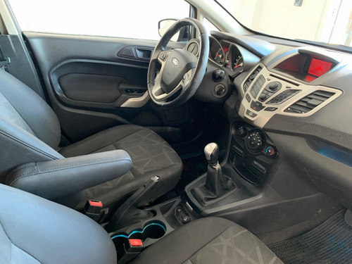 Ford Fiesta Kinetic Design 1.6 Titanium 120cv 2013