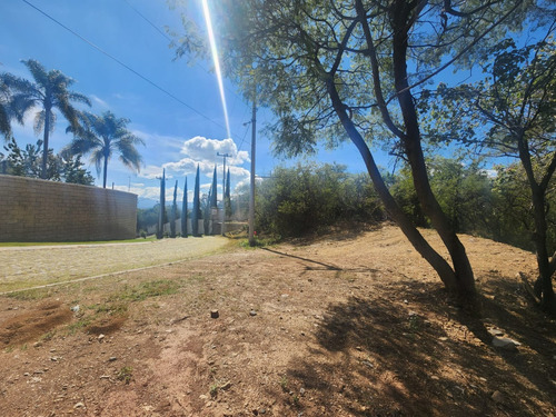 Venta Lote Mirador Iii De Vistas Muy Bonitas, Cerca De La Entrada Y Enormes Dimensiones. Se Incluye Proyecto Arquitectónico En Fracc Rancho San Diego Ixtapan De La Sal Edomex
