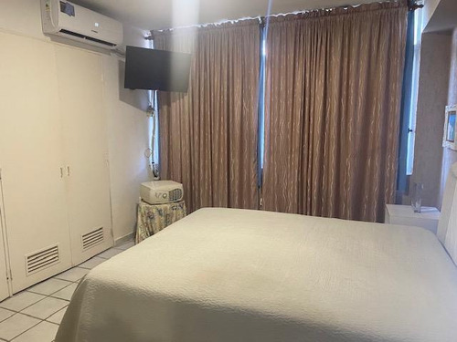 Apartamento Ubicado En El Conjunto Residencial La Orquidea, En La Urbanizacion Maneiro.