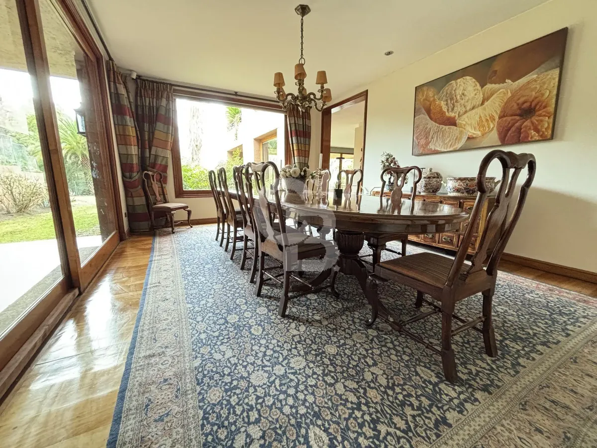 Imagen 5 de 29 de Exclusiva Casa En Vitacura Con Gran Vista Y Jardín