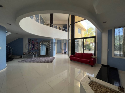 Casa En Venta Lecheria C R Las Villas