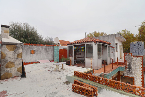 Venta Casa 4 Amb Y Dto 3 Amb A Refaccionar R.mejia