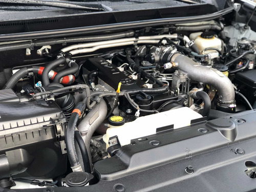 Imagen 3 de 15 de Toyota Land Cruiser Prado Tx.l