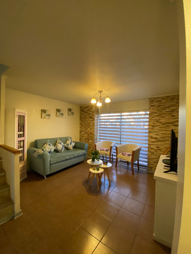 Maipú, Venta De Casa En Sector El Rosal 235