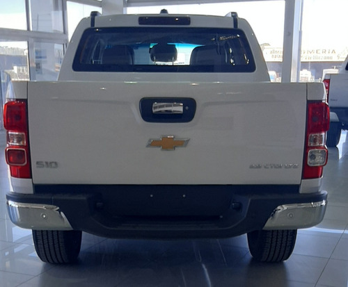 Imagen 6 de 15 de Chevrolet S10 2.8 Ltz Cd 4x2 Manual 2022