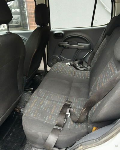Fiat Uno 1.0 Vivace Celeb. Flex 5P