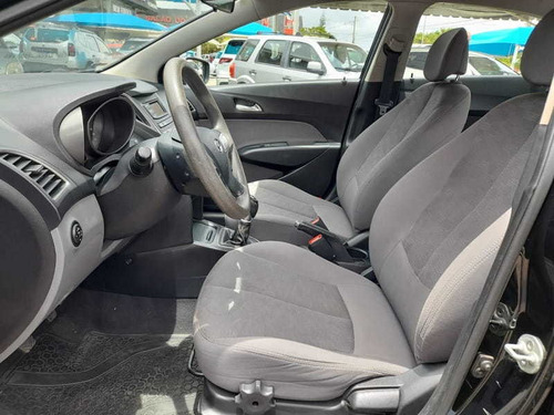 Imagem 8 de 10 de Hyundai Hb20s 1.6 Comfort Style 16v Flex 4p Manual 2016