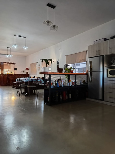 Casa Quinta Ubicada En Barrio Cerrado La Tregua, Virrey Del Pino Km 46, Partido De La Matanza.