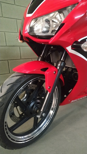 Imagen 13 de 17 de Honda Cbr 300