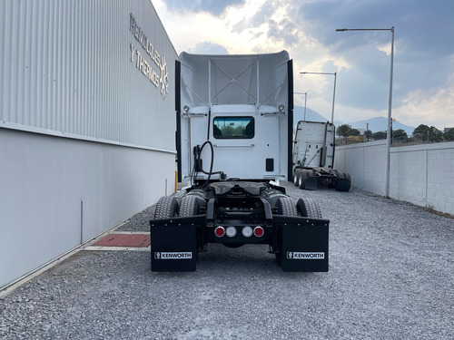 Camion 2017 Daycab Kenworth T-680
