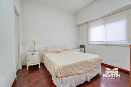 Casa En Venta En Olivos 4 Ambientes, 2 Dormitorios Con Vestidor, Patio Propio. A 2 Cuadras De Av.