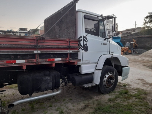Imagem 2 de 4 de Mercedes-benz 1620