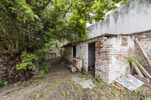 Terreno Con Proyecto Aprobado Para 4 Casas. A 20 Mts. De La Av. Gauss. B Villa Belgrano