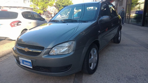 Chevrolet Classic Lt 4 Puertas 1.4