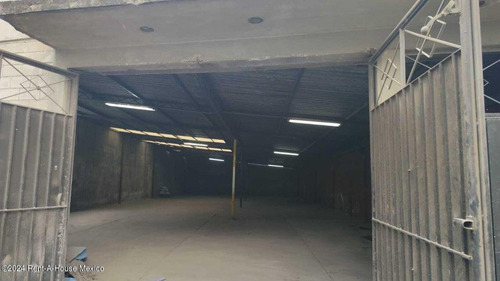 Local (bodega) En Renta En Ecatepec De Morelos, Santa Maria Tulpetlac Am. 25-742
