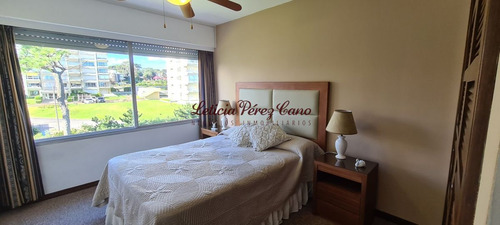 Imagen 23 de 25 de Venta Apartamento 2 Dormitorios En Playa Mansa, Punta Del Este