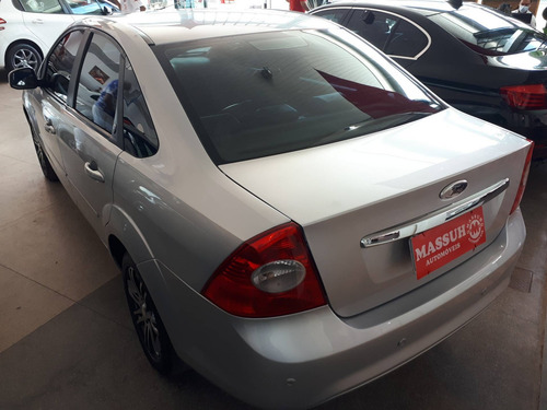 Ford Focus 2.0 Ghia Sedan 16v Gasolina 4p Automático