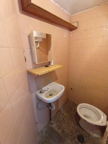 Imagen 9 de 11 de Local En Alquiler En Caseros