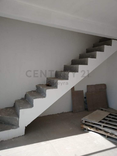 12 Entre 38 Y 39. Departamento Duplex A Estrenar En Venta. La Plata