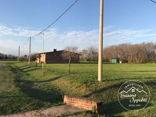 Lote Perimetral En Barrio Cerrado De 1270m2