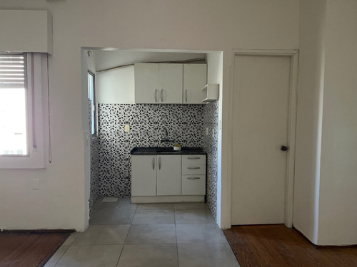Apartamento En Alquiler En Pocitos 1 Dormitorio Prox. Rambla