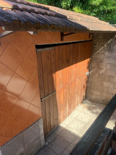 Casa En Excelente Ubicación !!!