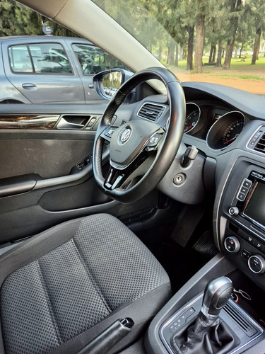 Volkswagen Vento 2.5 Advance Plus 170cv Tiptronic