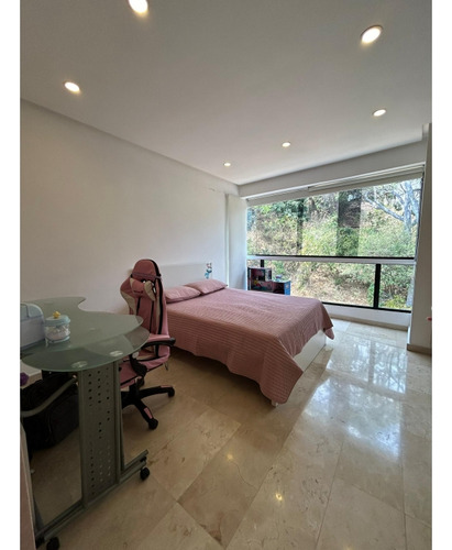 En Venta Apartamento Remodelado En Lomas De Las Mercedes