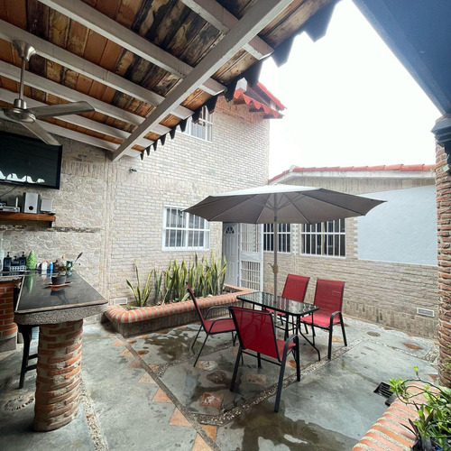 Casa De Esquina En Ventaciudad Alianza Equipada. An
