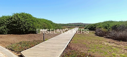 Excelente Terreno Con Anteproyecto De Arquitectura