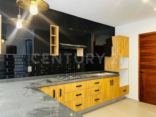 Casa En Venta En Villa Magna, San Luis Potosí, S.l.p.